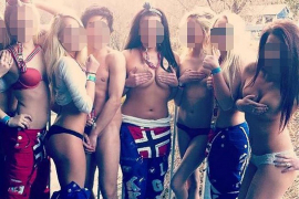 Maturanti kraj škole proslavljaju grupnim seksom pored puteva