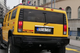 Vlasnik Hummera tablicama nasmijao region