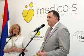 Dodik: Srpska od danas finansira i treću vantjelesnu oplodnju