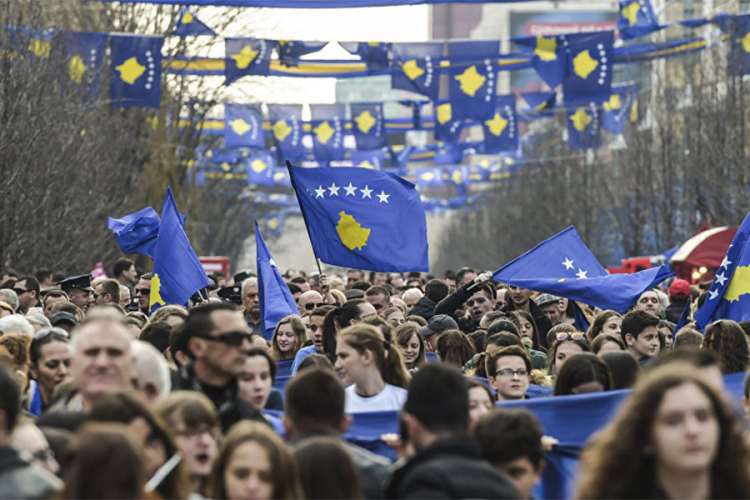 Njemačka štampa: Ko stvarno vlada Kosovom?