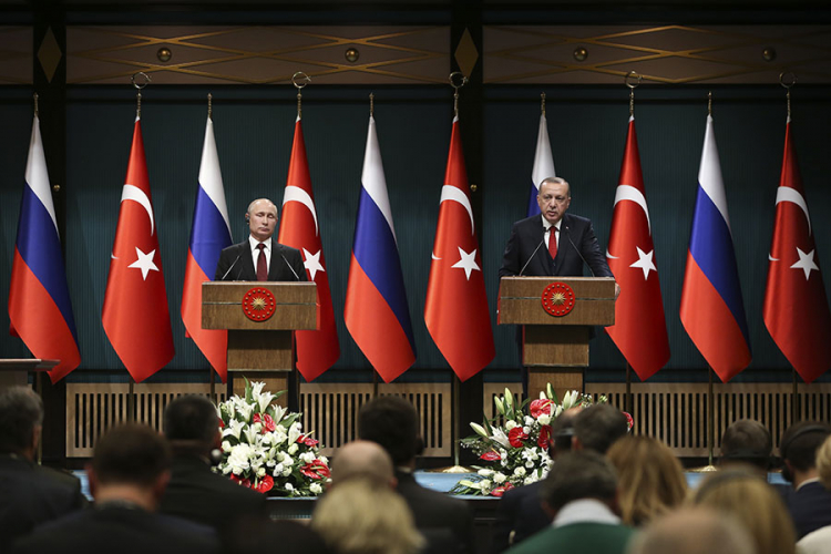 Putin: Rusija i Turska usaglasile kraći period dostave raketnih sistema S-400