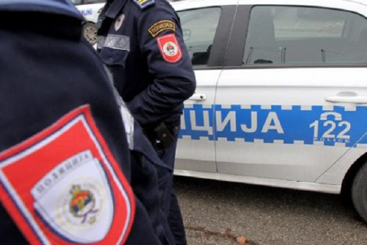 Ostavio je ljubavnik pa ga ucjenjivala snimcima seksa