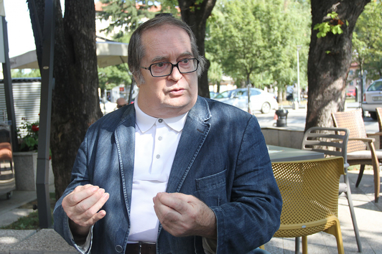 Danteovi i Miljkovićevi stihovi na crti