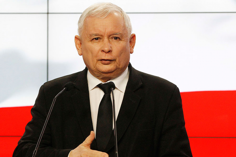 Smanjenje plata poljskim političarima