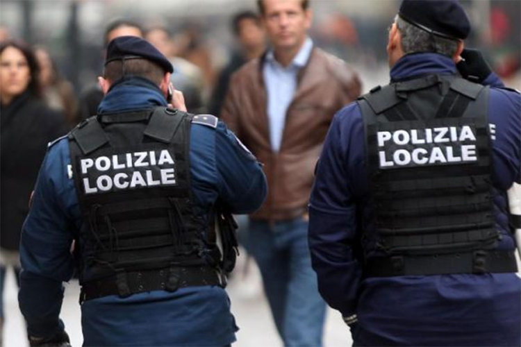 Tinejdžer pod istragom zbog planiranja napada na školu u Italiji