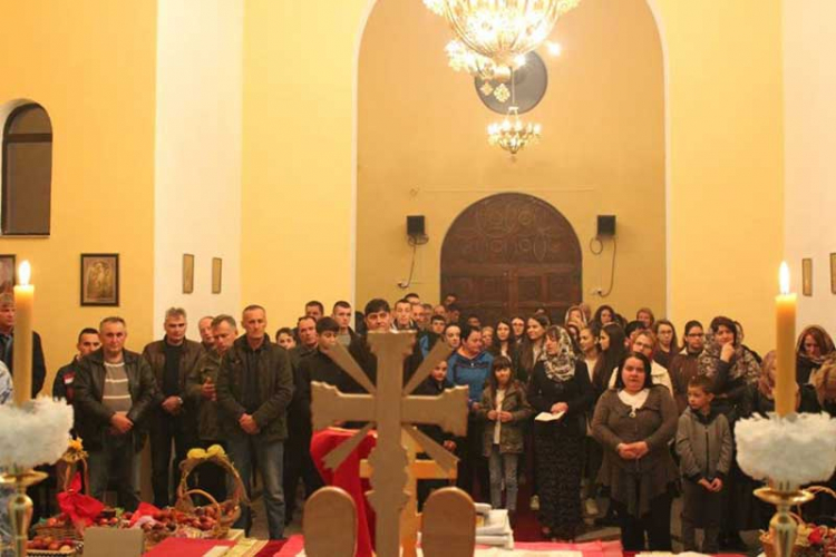 Vaskršnje liturgije služene u Zenici, Maglaju i Bočinji