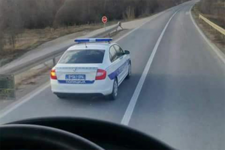Holanđanin snimao suludu vožnju Srba na putevima