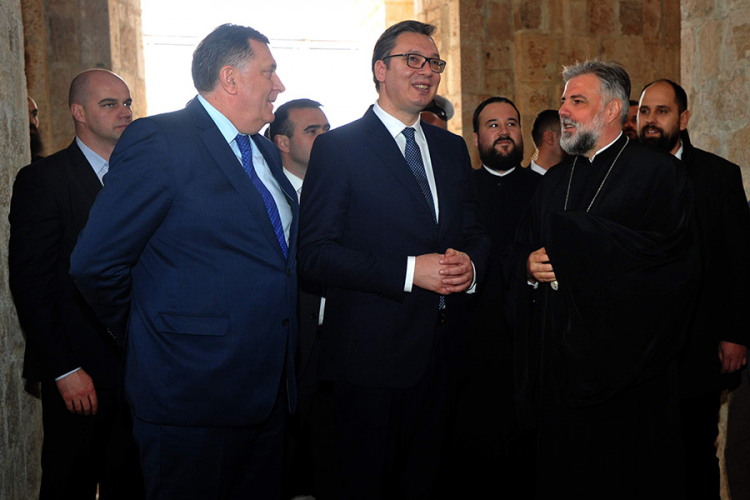 Vučić: Srbija će pomoći i opštinama u FBiH
