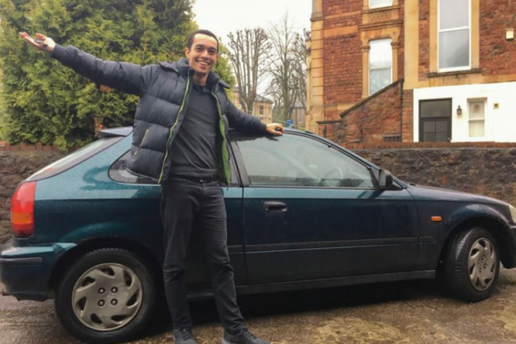Britanac manje platio auto nego kartu za voz