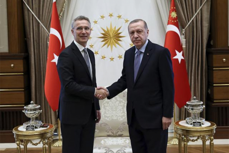 Šef NATO i Erdoan sat vremena iza zatvorenih vrata