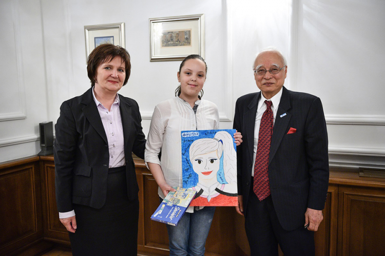 Gosti iz Japana nagradili osnovce iz tri škole