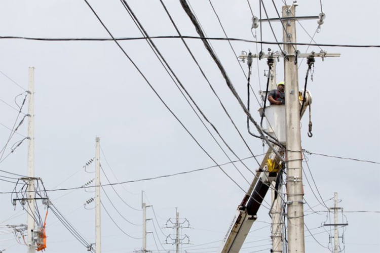 Portorikanci nakon uragana ostali bez električne energije