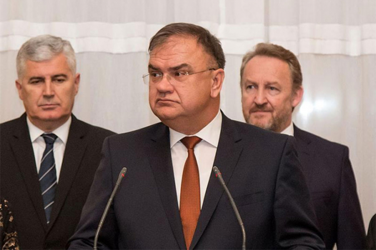 Čović i Ivanić protiv ugovora s Islamskom zajednicom BiH
