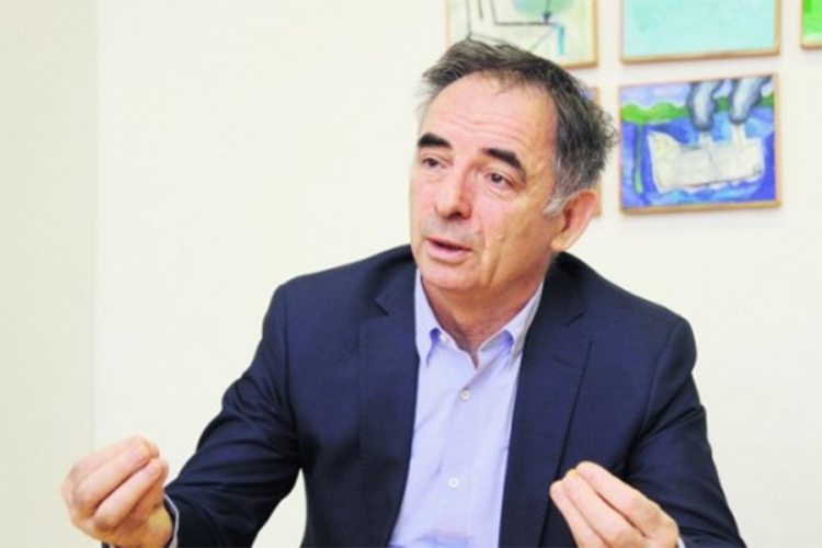 Pupovac dobio mejl: Za dom spremni je prastari hrvatski pozdrav