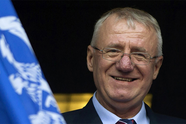 Šešelj ne odustaje od odlaska u Hrtkovce
