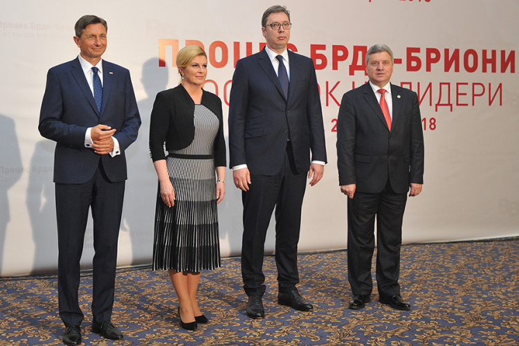 Vučić u Skoplju "hladno" s Kolindom