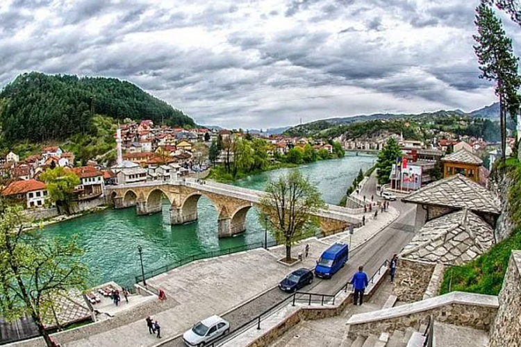 Osumnjičeni za ratne zločine prijetio bivšem logorašu?