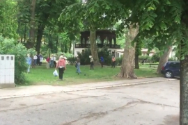 Turisti čistili sarajevski park