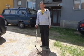 Jasminu Smajloviću iz Sanskog Mosta hitno potreban vještački kuk