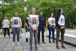 Minut ćutanja za Davida ispred Narodne skupštine RS