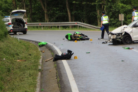 Motociklista se zabio u auto, dvoje povrijeđeno