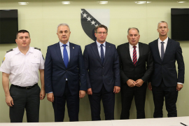 Potpisan Sporazum o provođenju javnih nabavki policijske opreme i ...