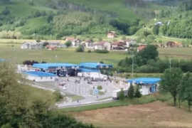 Migranti tijelima privremeno blokirali granični prelaz Maljevac