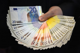 Najveća bruto zarada isplaćena u sektoru telekomunikacija
