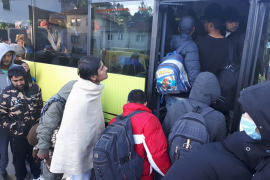Dramatično u Ivan Sedlu: Policija HNK brani prolaz migranata