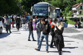Konvoj sa migrantima krenuo prema Salakovcu