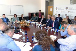 Udarna grupa o migrantima: Prioritetno riješiti zaštitu državne ...