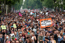 Novi protesti protiv Makrona, hiljade ljudi na ulicama