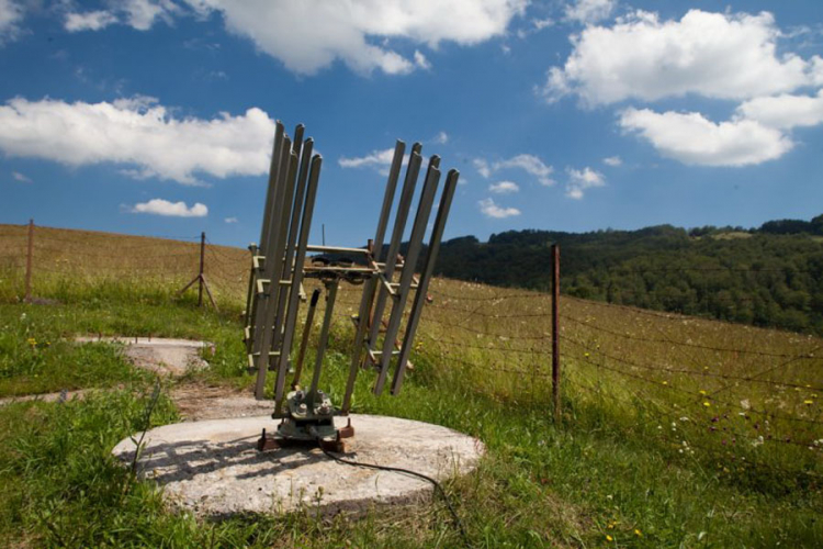 Ispaljeno 36 protivgradnih raketa
