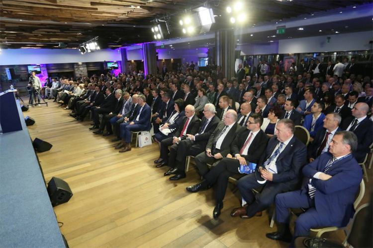 Borba protiv sive ekonomije i jačanje institucija koje se bore s tim