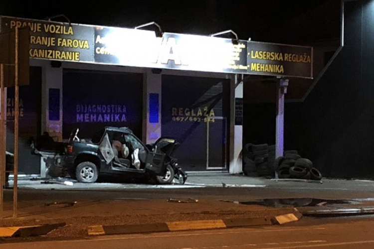Poginula dva mladića, jedna osoba teško povrijeđena