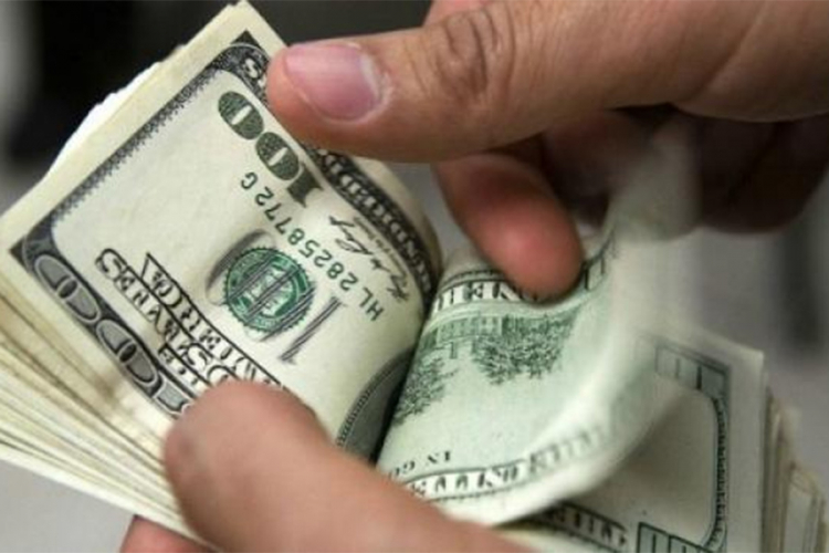 Dolar u stalnom porastu