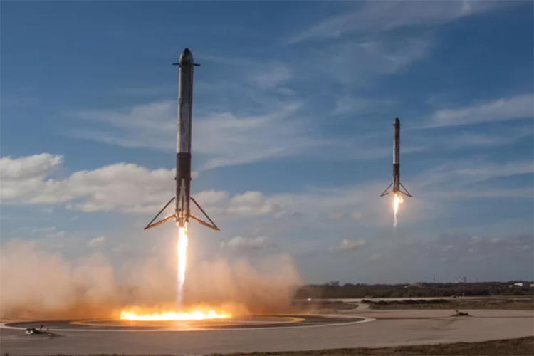 Sprema li SpaceX prvi let s putnicima?