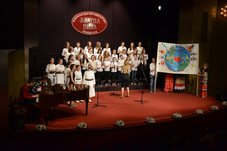 Počeo 18. festival horova "Zlatna vila"