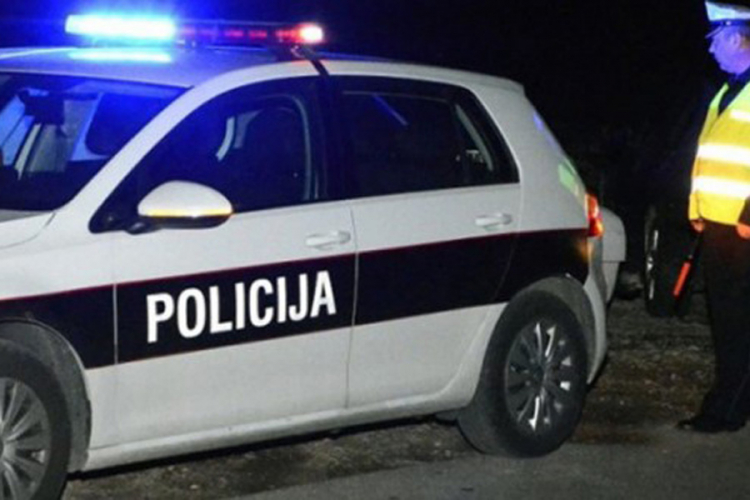 Tri osobe povrijeđene u saobraćajnoj nezgodi