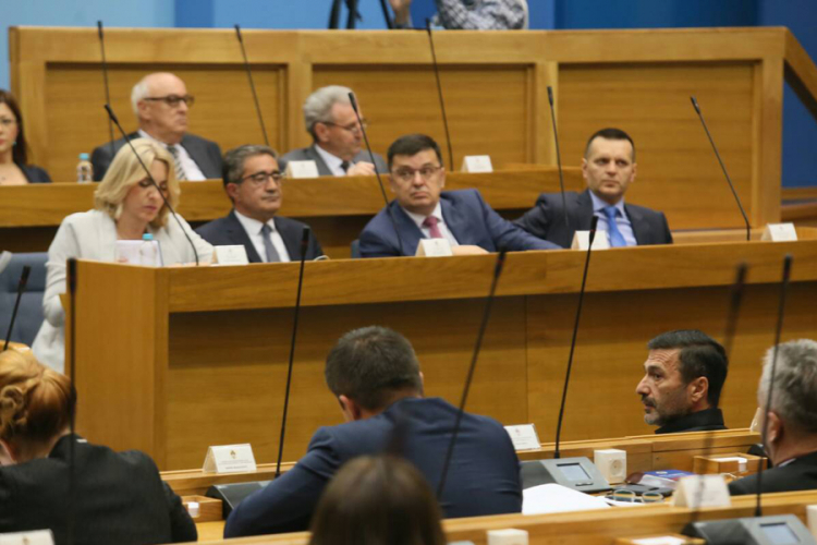Cvijanović: Laž je da sam tražila da policija rastjera ljude sa Trga