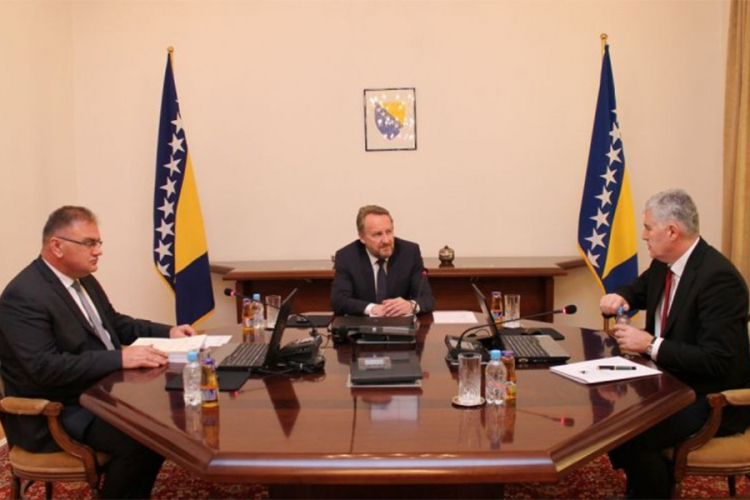 Predsjedništvo traži od Savjeta ministara hitan izvještaj o prilivu migranata u BiH
