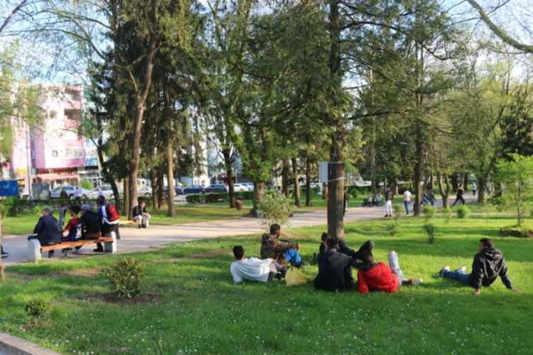 Prijavljeno da je migrant silovao migranta u Velikoj Kladuši
