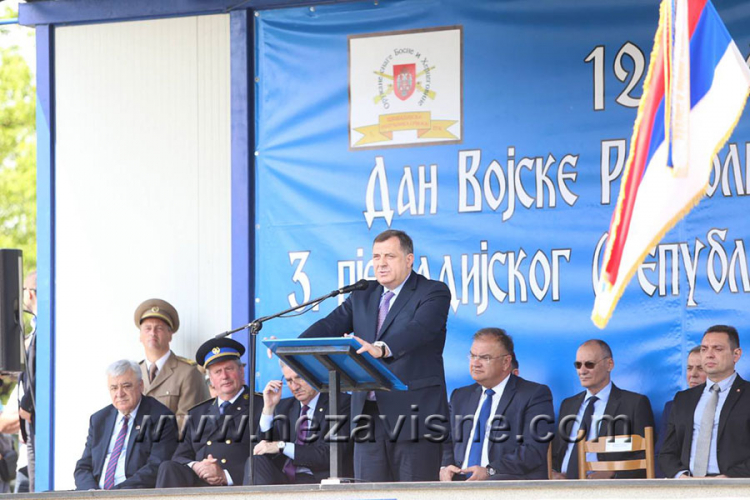 Dodik: Vojska RS nije napadala već branila narod