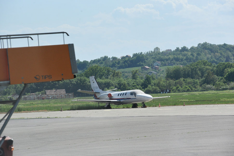 Stari avion Vlade RS leti na otpad