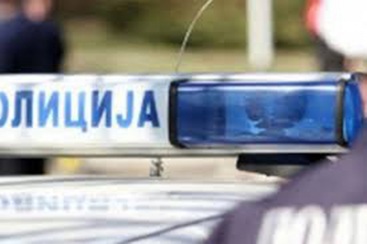 U saobraćajnoj nezgodi teže povrijeđena tri lica
