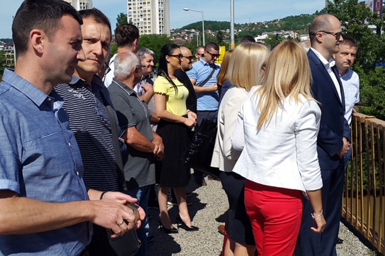 Vijenci za 11 stradalih u poplavama 2014. godine