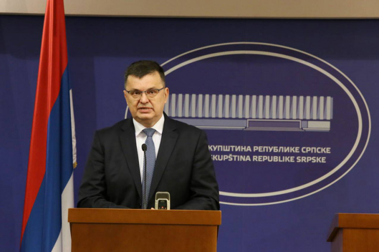 Tegeltija: Ne smanjuju se davanja građanima radi servisiranja duga