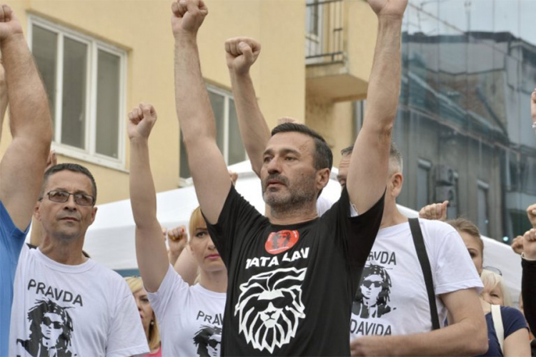 Davor Dragičević i večeras na Trgu Krajine