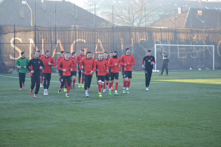 FK Sloboda ostao dužan šestorici igrača