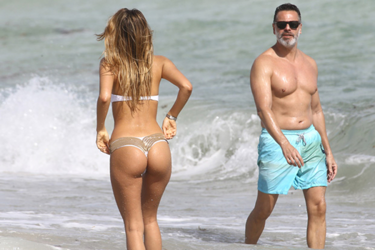 Neodoljiva Melisa opet uzburkala plažu u Majamiju